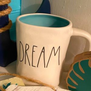 Rae Dunn 🍵 Dream Mug